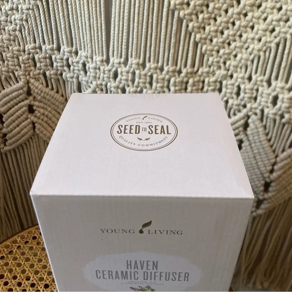 NIB Young Living Haven Ceramic Ultrasonic Oil Diffuser - Picture 6 of 9